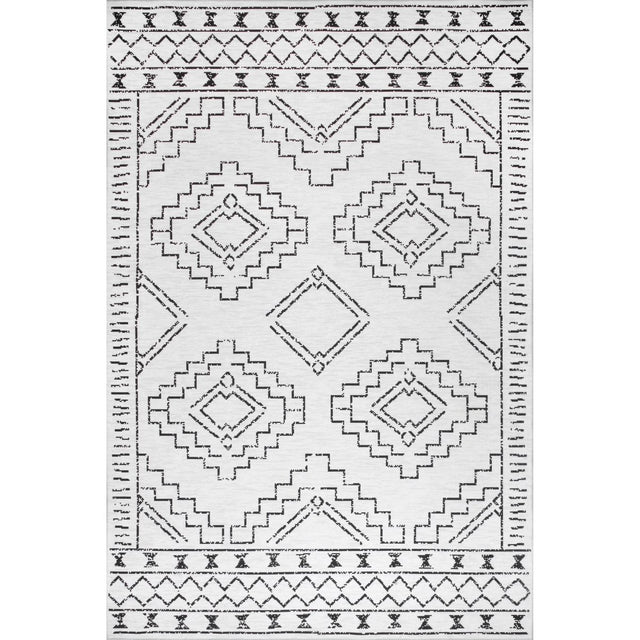 AreaRugs.com Machine Washable Wavaj Nwa1048A White Rug.