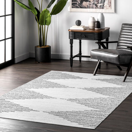 AreaRugs.com Machine Washable Wavaj Nwa1049A White Rug.