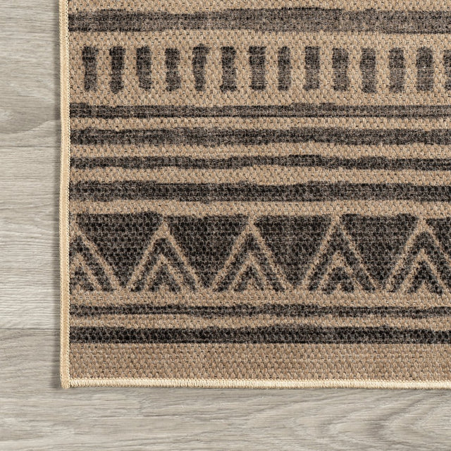 AreaRugs.com Machine Washable Wavaj Nwa1139A Natural Rug.