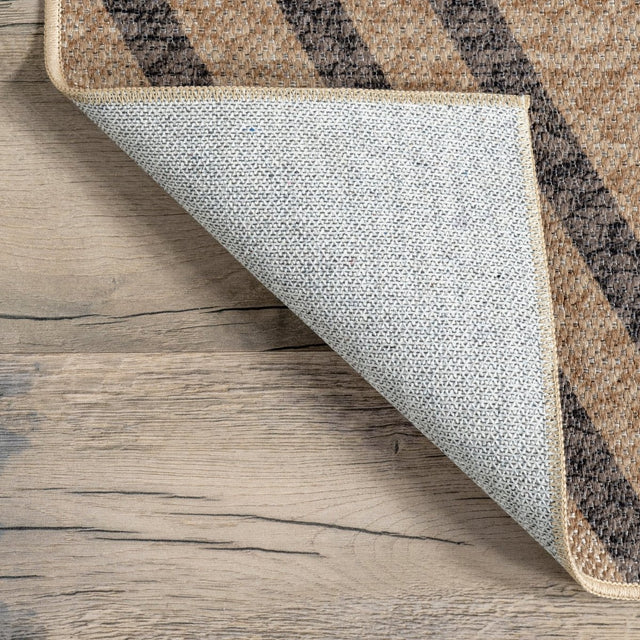 AreaRugs.com Machine Washable Wavaj Nwa1147A Natural Rug.