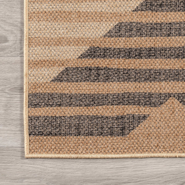 AreaRugs.com Machine Washable Wavaj Nwa1154A Natural Rug.