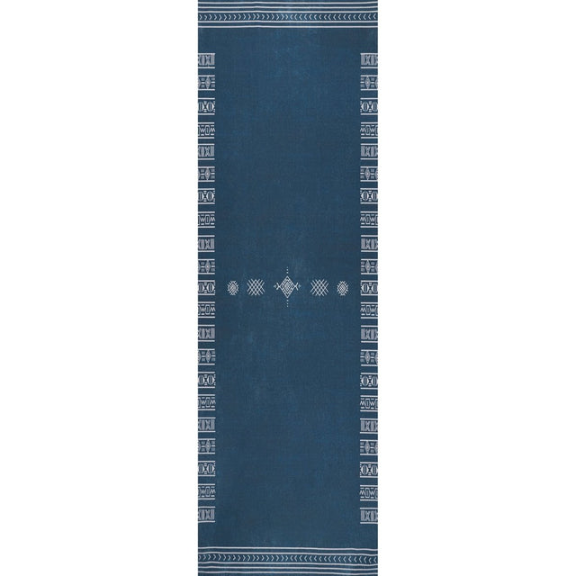 AreaRugs.com Machine Washable Wavaj Nwa1191B Navy Rug.