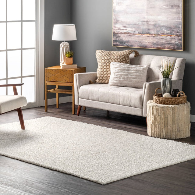 AreaRugs.com Machine Washable Wavaj Nwa1230C White Rug.