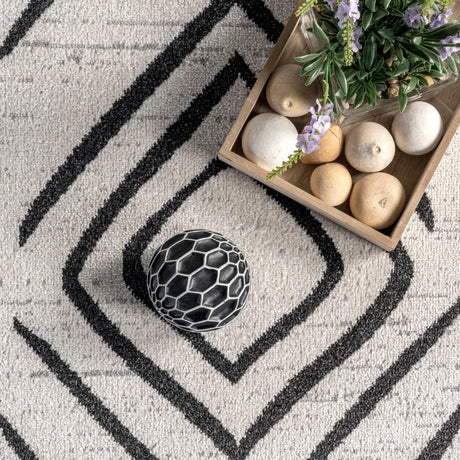 AreaRugs.com Machine Washable Wavaj Nwa1248A Gray Rug.