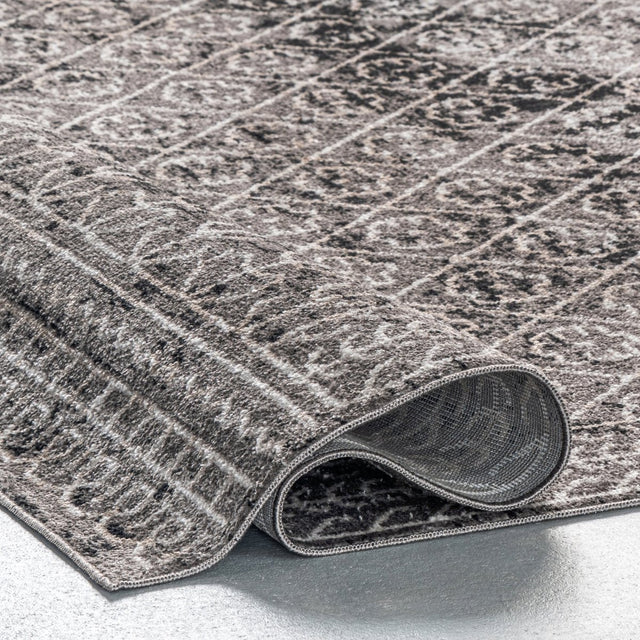 AreaRugs.com Machine Washable Wavaj Nwa1272B Gray Rug.