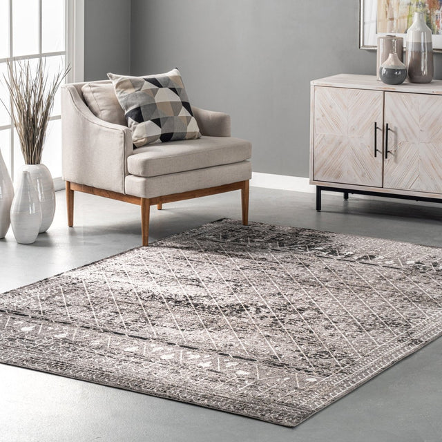 AreaRugs.com Machine Washable Wavaj Nwa1272B Gray Rug.