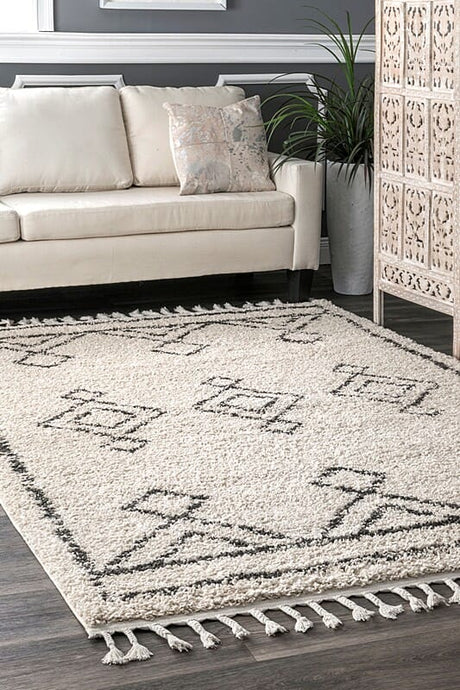 AreaRugs.com Nakra Lnhc67I Off-White Rugs.