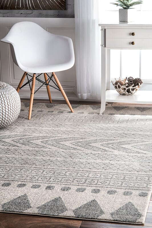 AreaRugs.com Nakra Omth32I Grey Rugs.