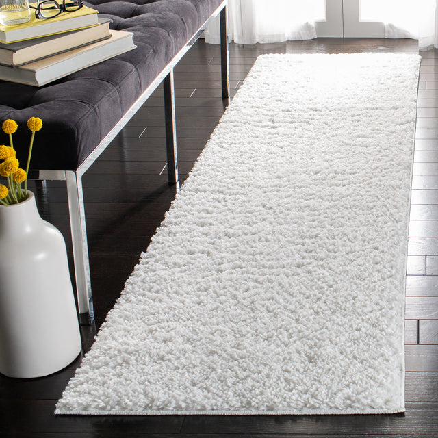 Safavieh August Shag Aug900A White Rugs