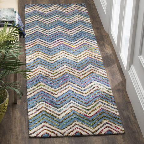 Safavieh Nantucket 2'-3" x 6'-0" Rug in Beige / Blue