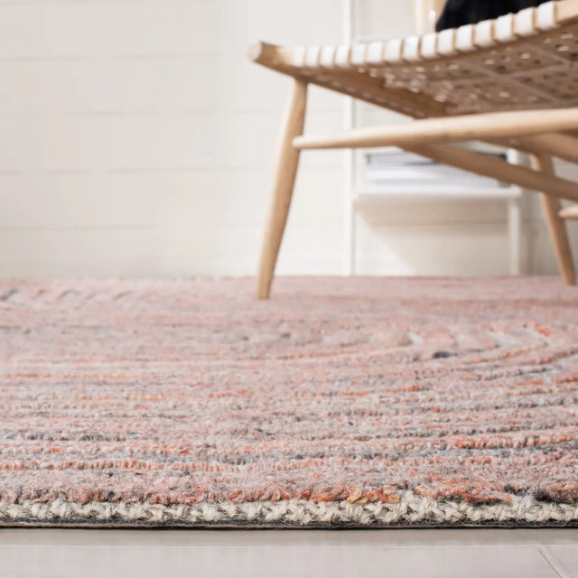 Safavieh Southampton 4'-0" x 6'-0" Rug in Rust