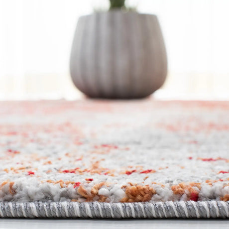 Safavieh Aston 4'-0" x 6'-0" Rug in Red / Grey