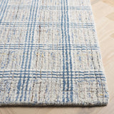 Safavieh Ebony 4'-0" x 6'-0" Rug in Blue / Ivory