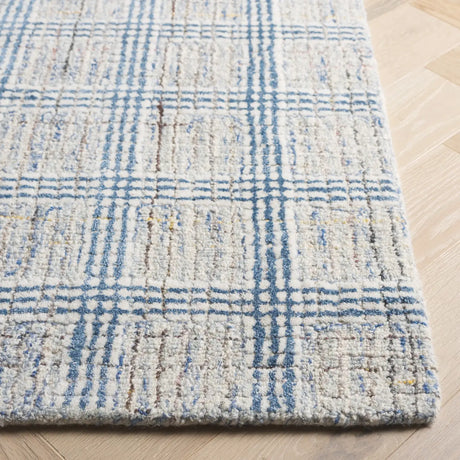 Safavieh Ebony 4'-0" x 6'-0" Rug in Blue / Ivory