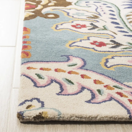 Safavieh Bella 5'-0" x 8'-0" Rug in Ivory / Teal