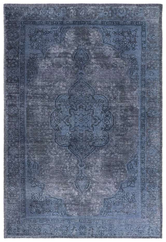 Safavieh Classic Vintage 4'-0" x 6'-0" Rug in Blue / Grey