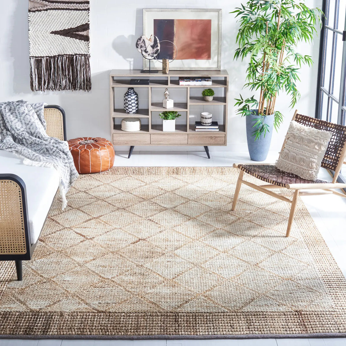 Safavieh Kilim 8'-0" x 10'-0" Rug in Natural / Beige