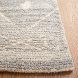 Safavieh Casablanca 4'-0" x 6'-0" Rug in Grey / Beige