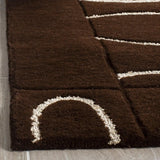 Safavieh Soho 5'-0" x 8'-0" Rug in Brown / Ivory