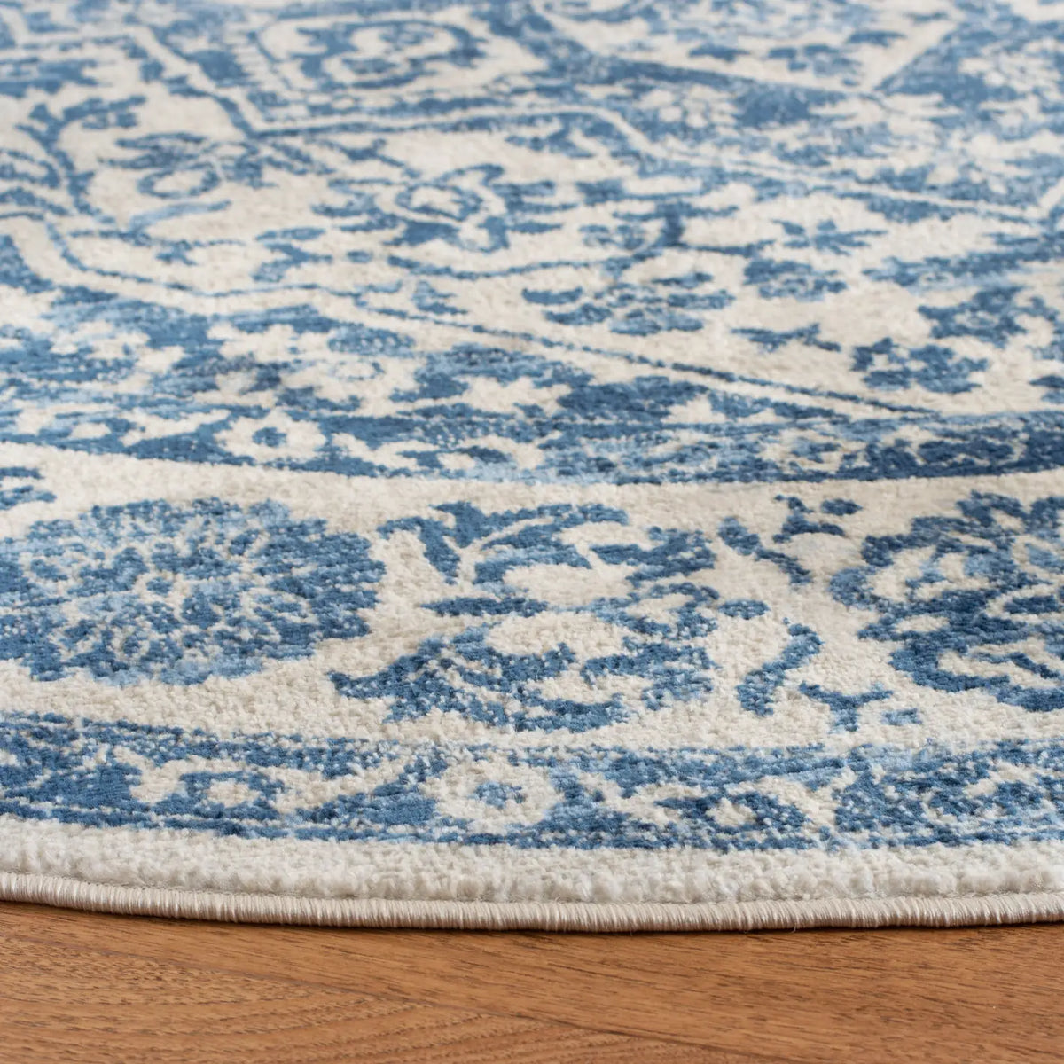 Safavieh Brentwood 5'-0" x 5'-0" Rug in Navy / Light Grey