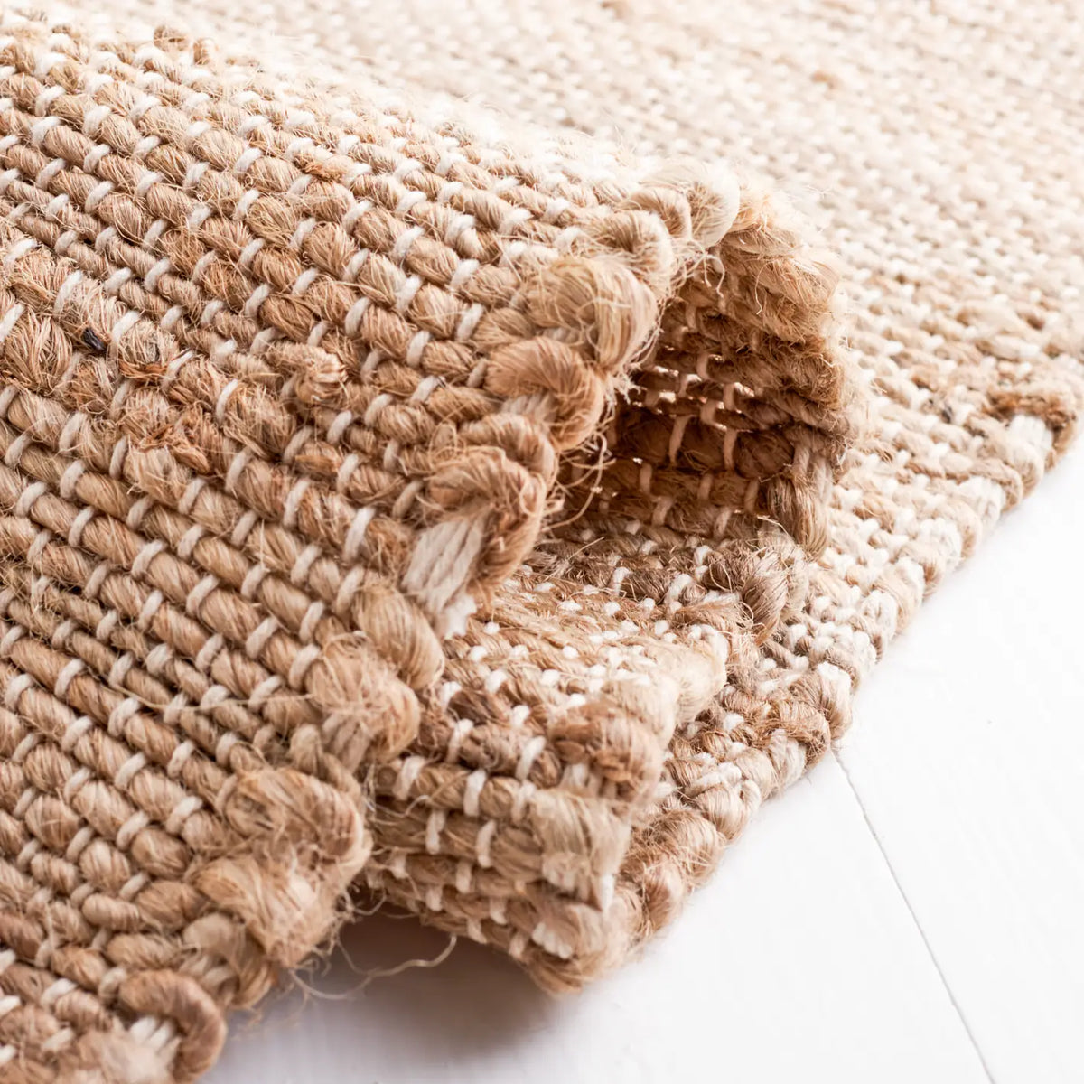 Safavieh Natura 4'-0" x 6'-0" Rug in Natural / Brown
