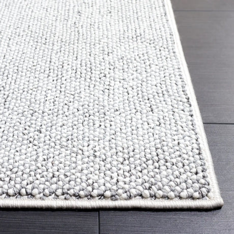 Safavieh River 4'-0" x 6'-0" Rug in Grey / Ivory