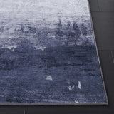 Safavieh Santa Monica 4'-0" x 6'-0" Rug in Light Grey / Grey