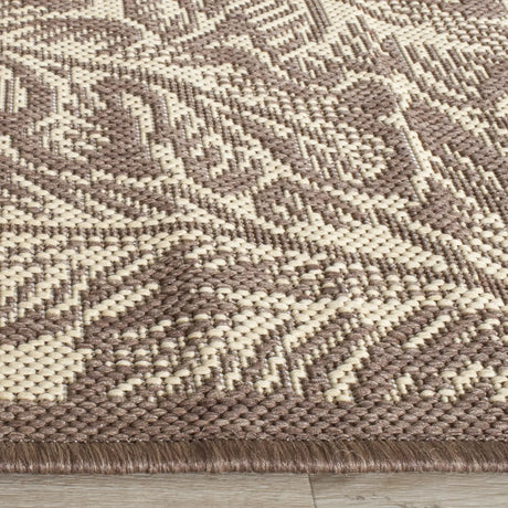 Safavieh Courtyard 2'-3" x 6'-7" Rug in Natural / Chocolate