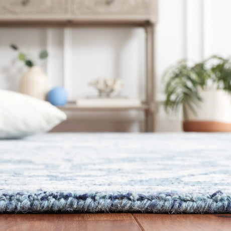 Safavieh Micro-Loop 4'-0" x 6'-0" Rug in Blue / Ivory