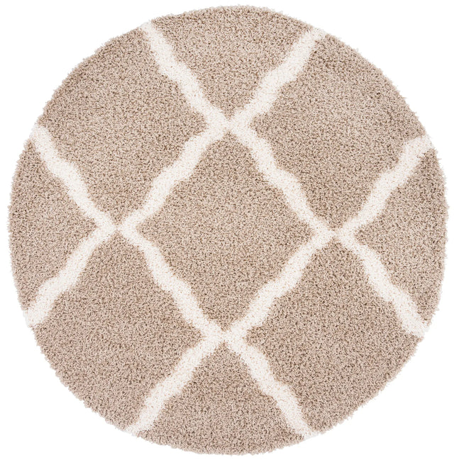 Safavieh Sgd-Dallas Shag 6'-0" x 6'-0" Rug in Beige / Ivory
