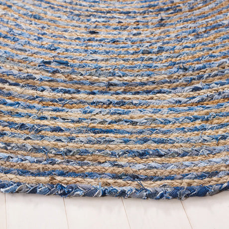 Safavieh Cape Cod 5'-0" x 5'-0" Rug in Blue / Natural