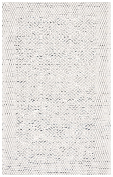 Safavieh Marbella 4'-0" x 6'-0" Rug in Ivory / Black