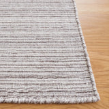 Safavieh Kilim 4'-0" x 6'-0" Rug in Beige / Ivory