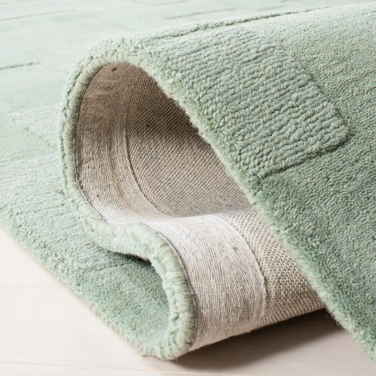 Safavieh Martha Stewart 4'-0" x 6'-0" Rug in Sea Anemone