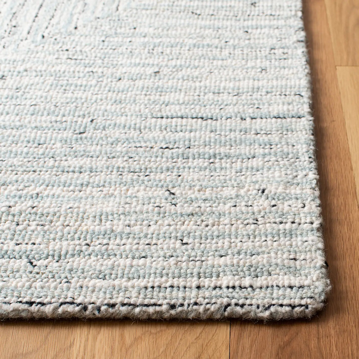 Safavieh Micro-Loop 5'-0" x 8'-0" Rug in Light Grey / Ivory