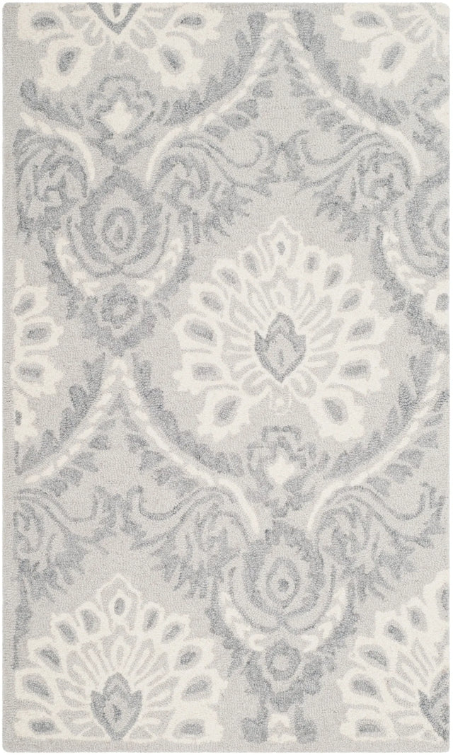 Safavieh Blossom 2'-6" x 4'-0" Rug in Light Grey / Ivory