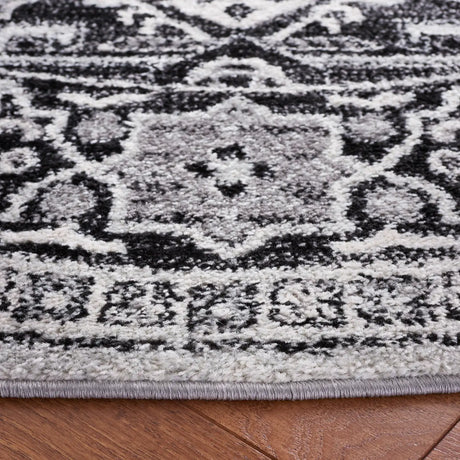 Safavieh Tulum 6'-7" x 6'-7" Rug in Ivory / Black