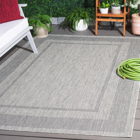 Safavieh Beach House 4'-0" x 6'-0" Rug in Grey / Charcoal