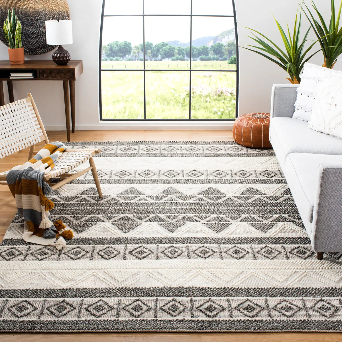 Safavieh Natura 10'-0" x 14'-0" Rug in Ivory / Grey