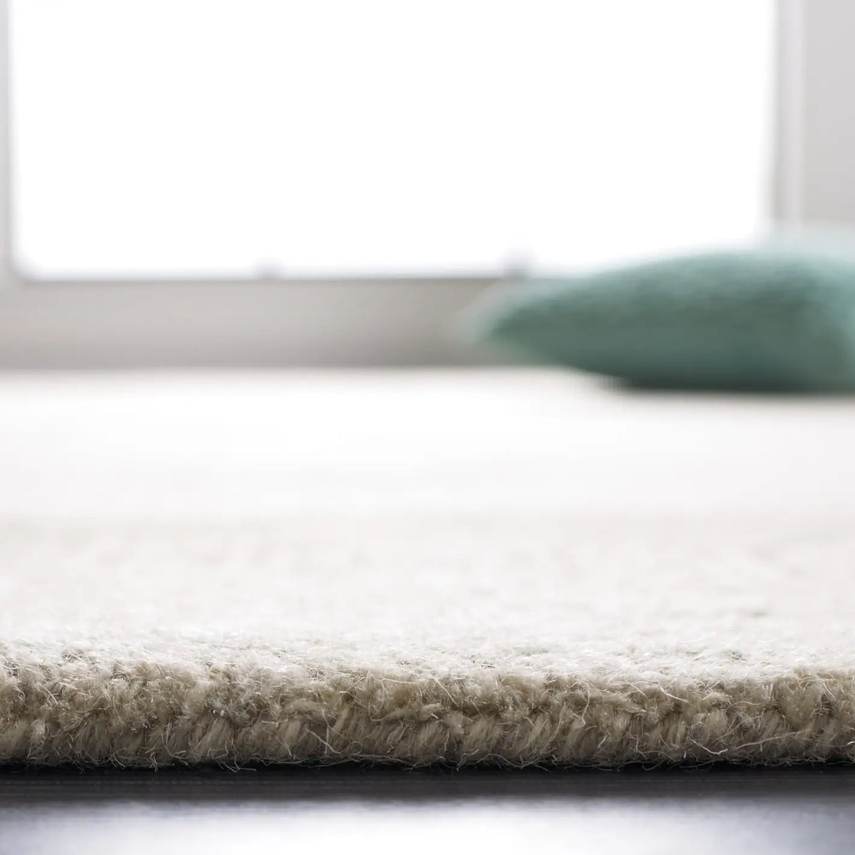 Safavieh Abstract 4'-0" x 6'-0" Rug in Grey / Ivory