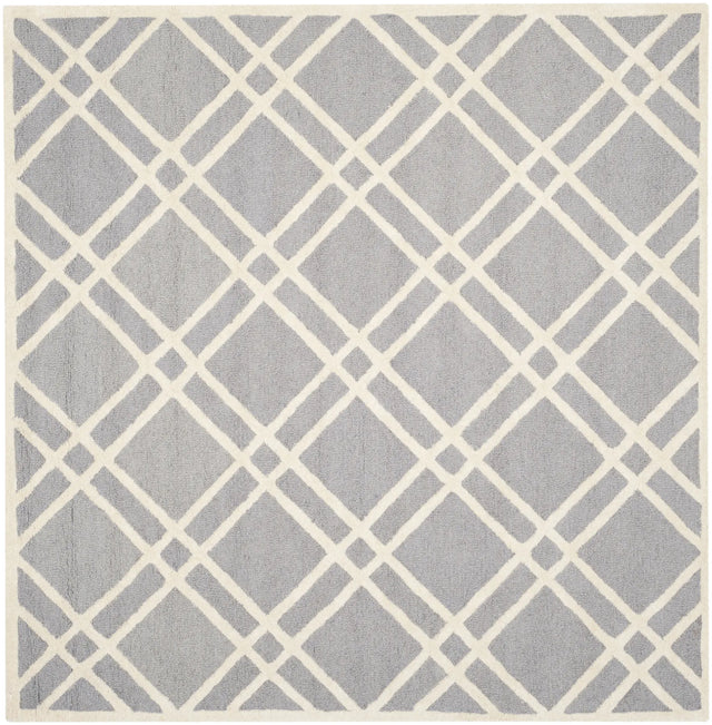Safavieh Cambridge 6'-0" x 6'-0" Rug in Silver / Ivory