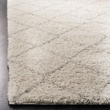 Safavieh Arizona Shag 4'-0" x 6'-0" Rug in Ivory / Beige