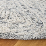 Safavieh Metro 6'-0" x 6'-0" Rug in Grey / Ivory