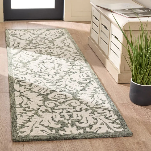 Safavieh Blossom 2'-3" x 8'-0" Rug in Green / Ivory