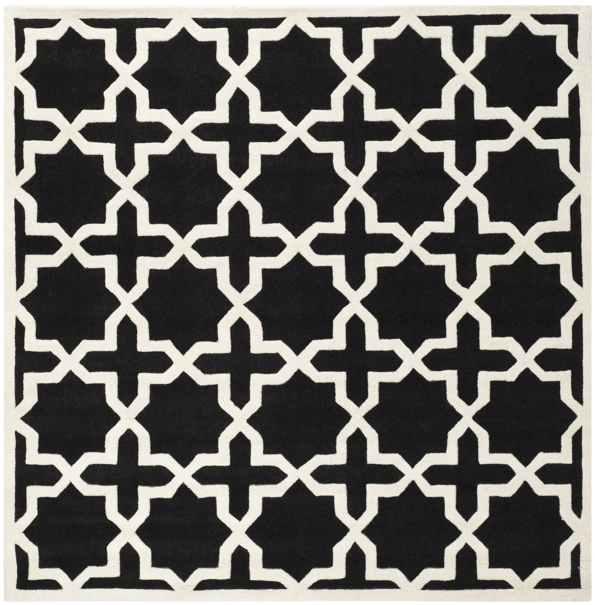 Safavieh Chatham 7'-0" x 7'-0" Rug in Black / Ivory