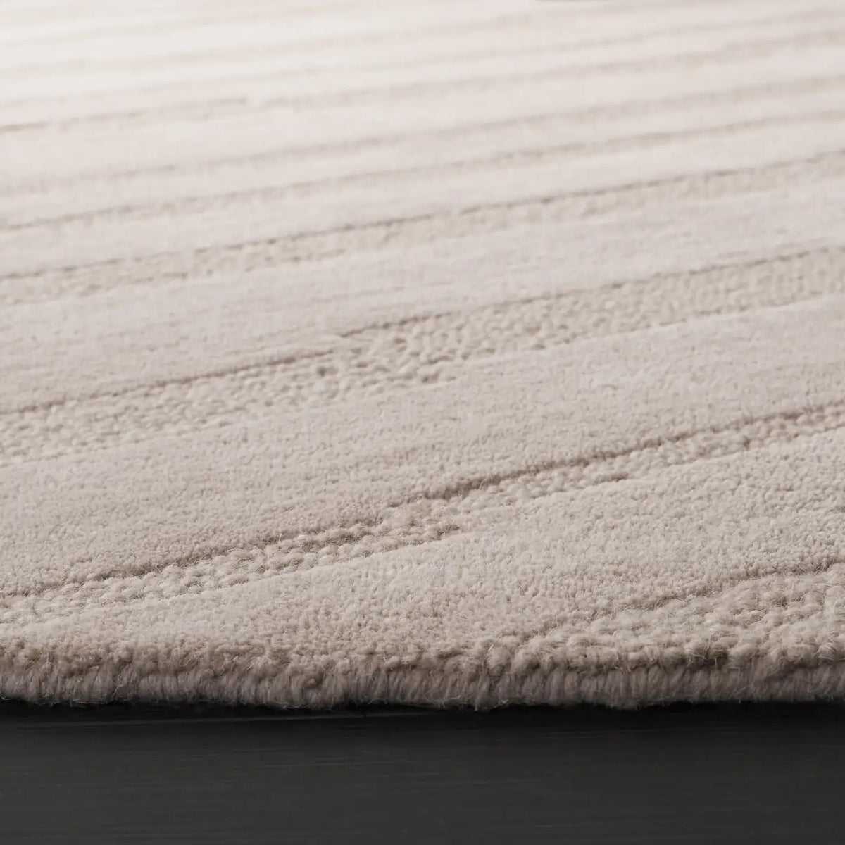 Safavieh Chatham 6'-0" x 6'-0" Rug in Beige