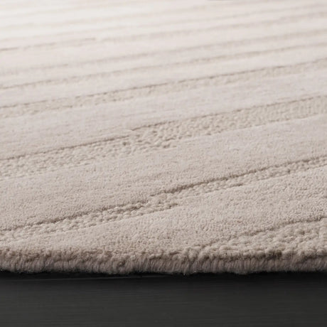 Safavieh Chatham 6'-0" x 6'-0" Rug in Beige