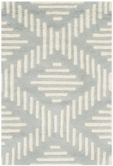 Safavieh Chatham 2'-0" x 3'-0" Rug in Grey / Ivory