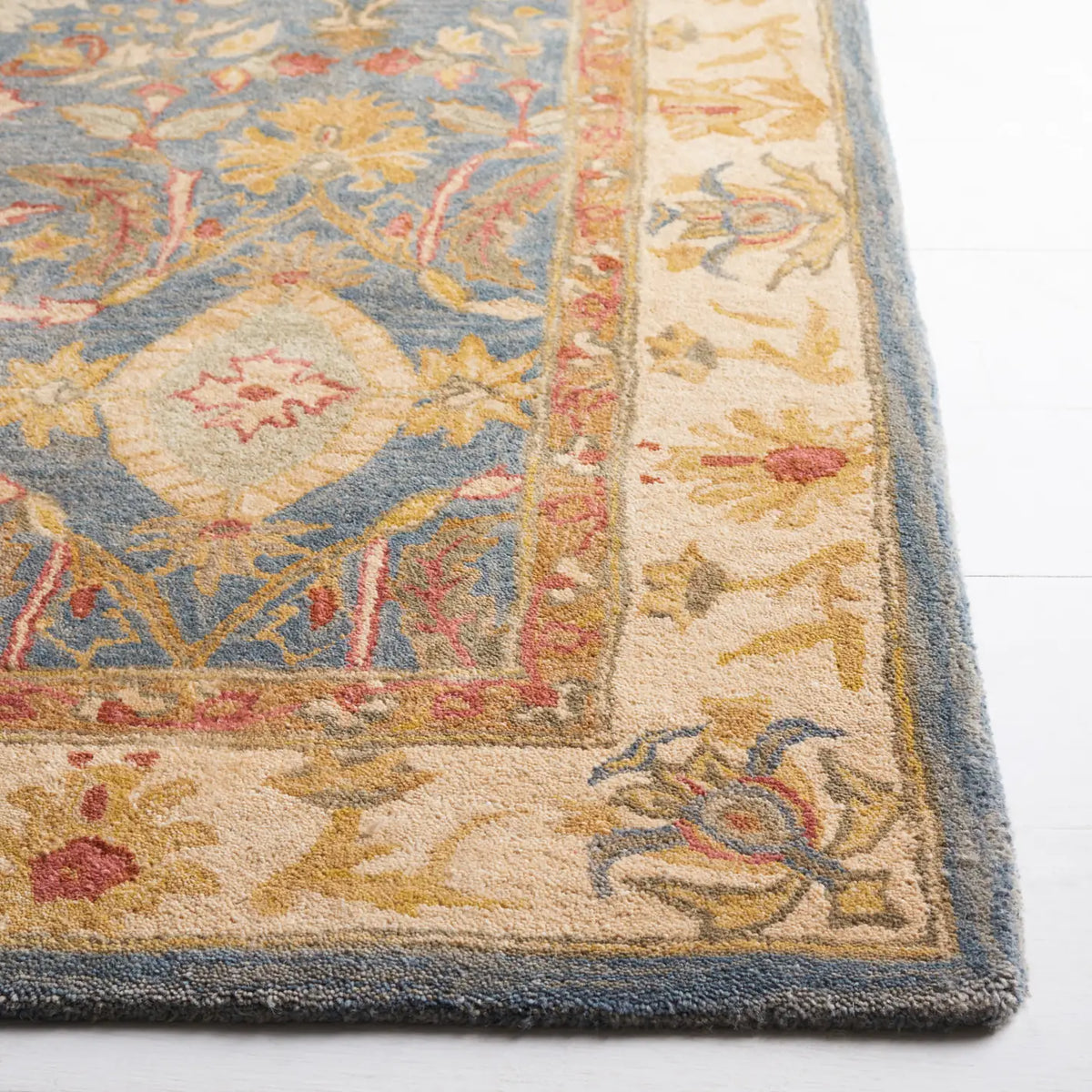 Safavieh Anatolia 5'-0" x 8'-0" Rug in Light Blue / Ivory
