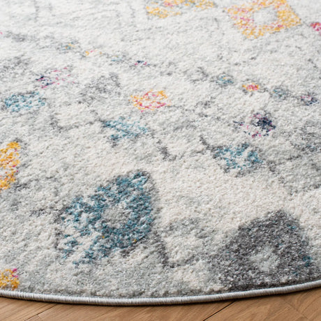Safavieh Madison 700 5'-3" x 5'-3" Rug in Grey / Gold